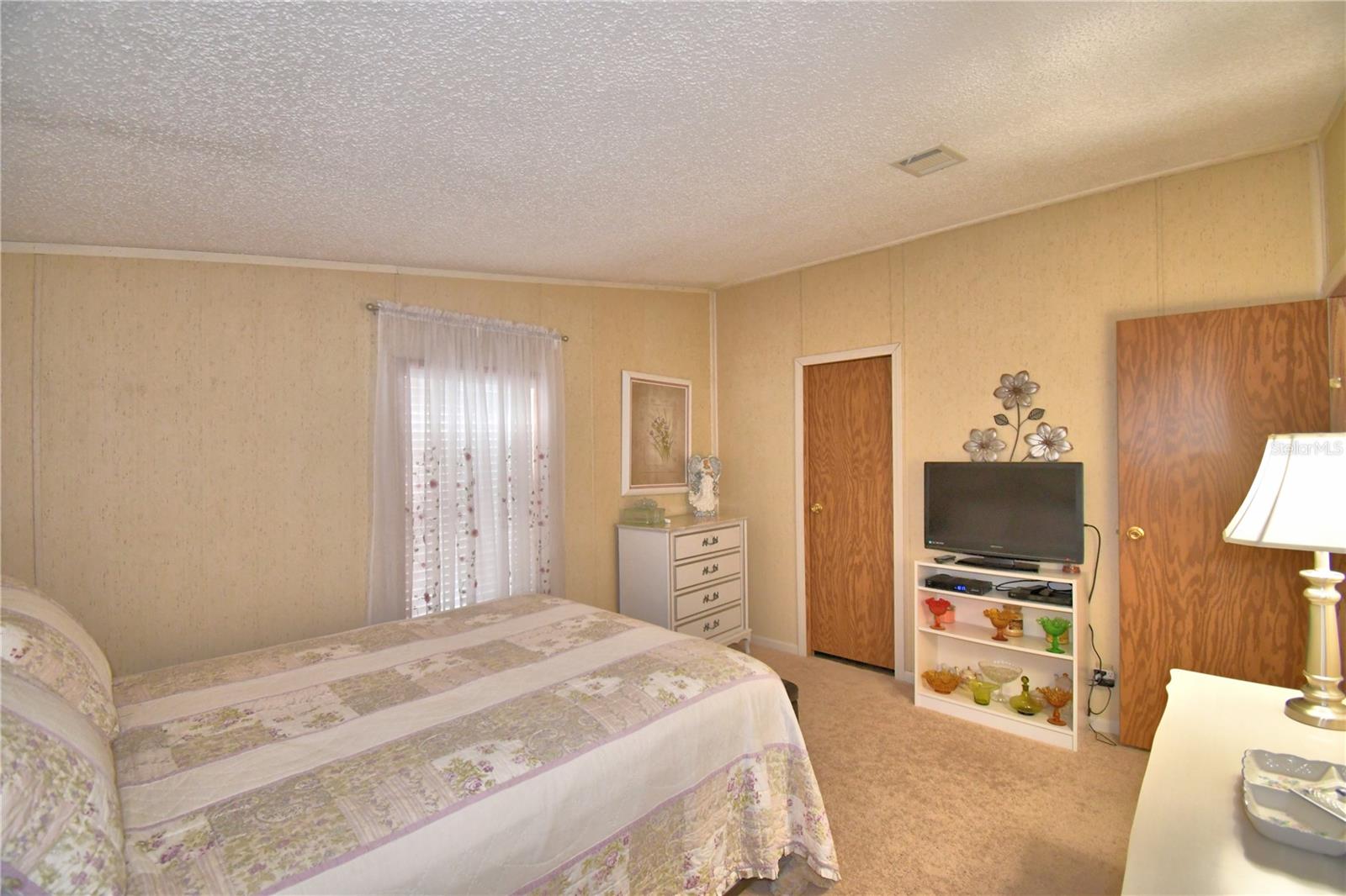 Image 21 of 76 For 5709 Lake Fox Drive
