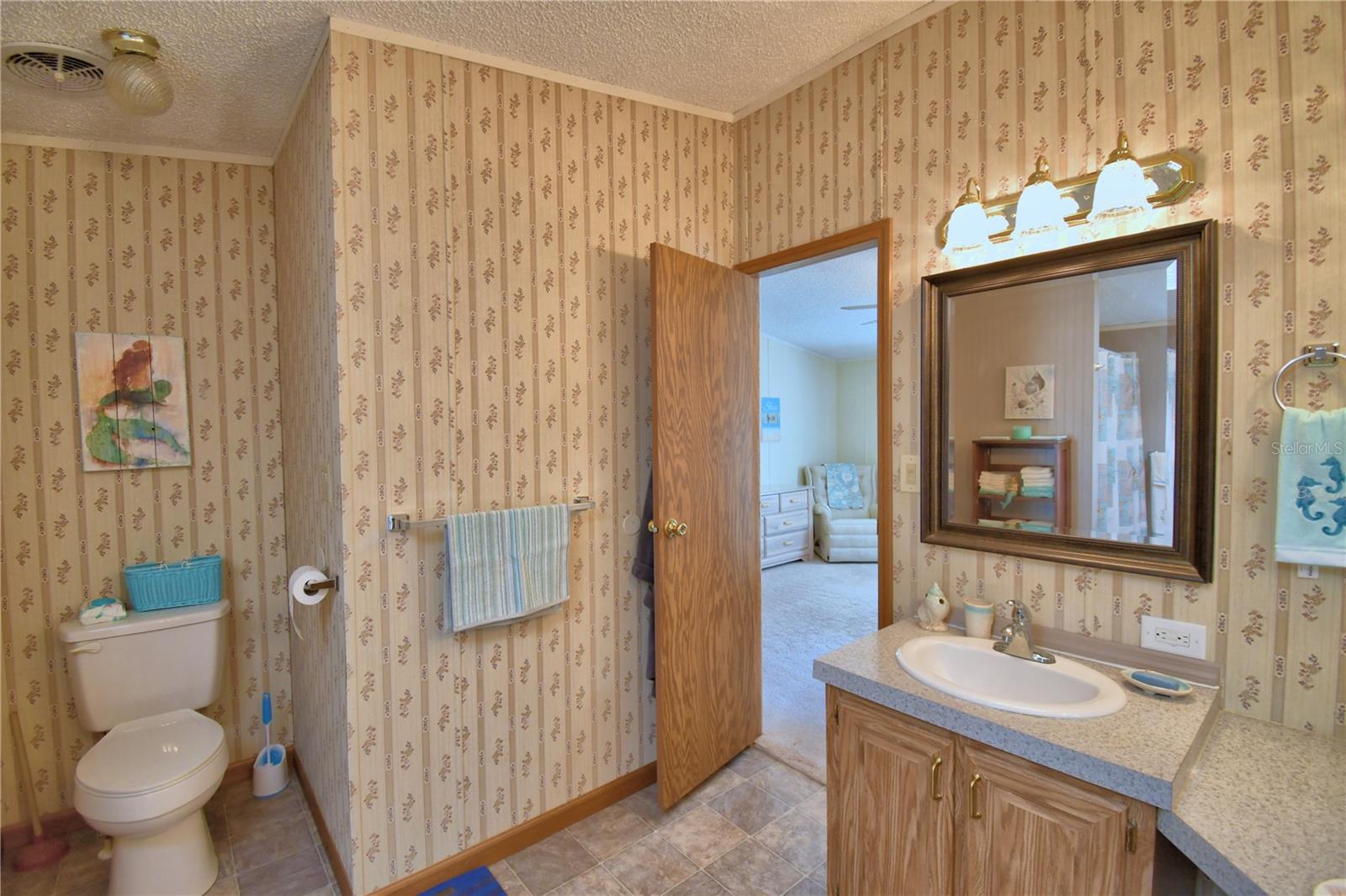 Image 23 of 76 For 5709 Lake Fox Drive