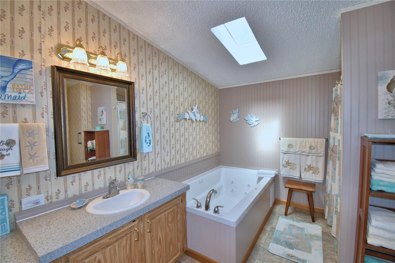 Image 34 of 76 For 5709 Lake Fox Drive