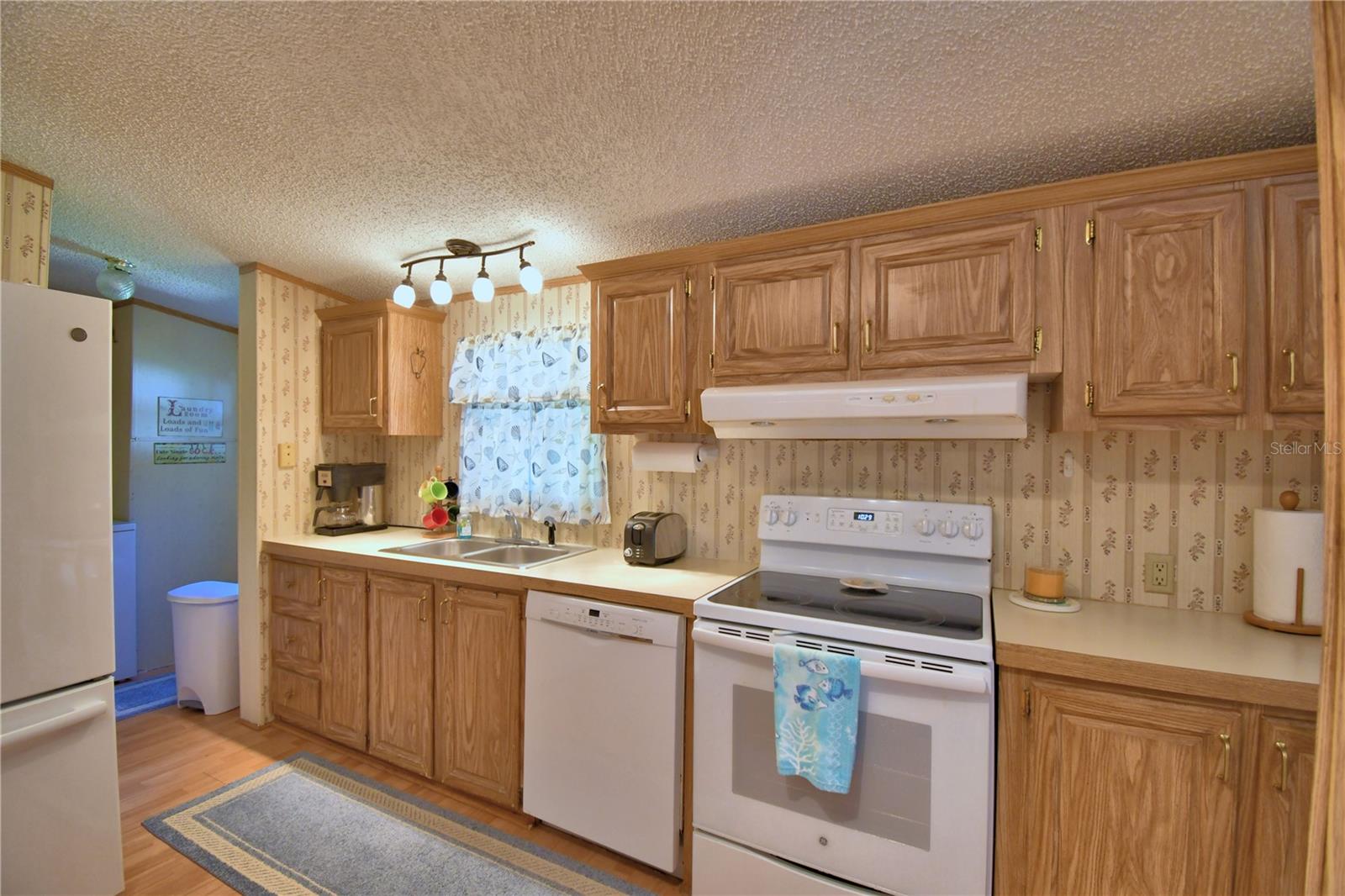 Image 39 of 76 For 5709 Lake Fox Drive