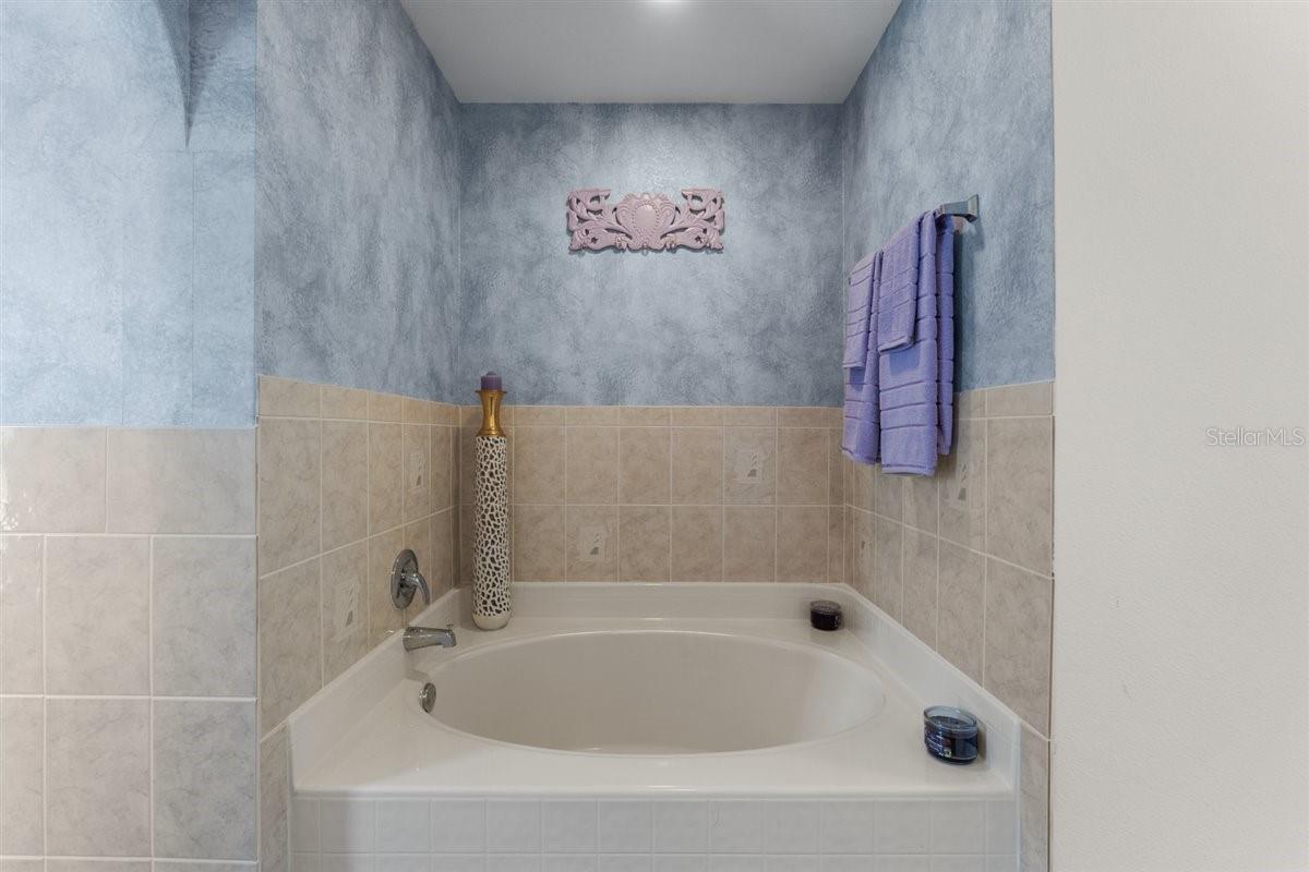 Image 30 of 60 For 1800 Emily Drive