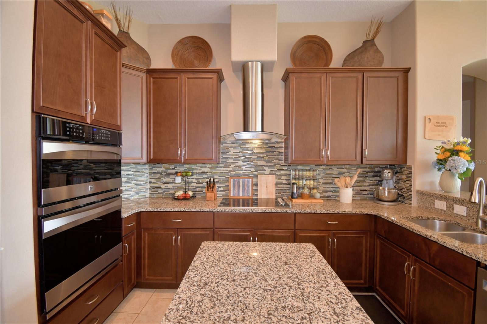 Image 13 of 67 For 2340 Pinehurst Court