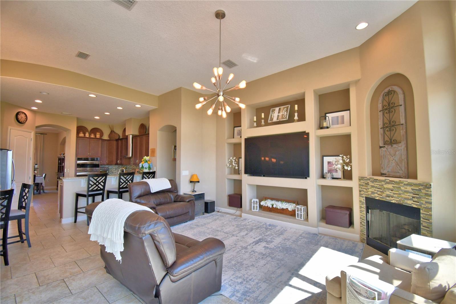 Image 17 of 67 For 2340 Pinehurst Court