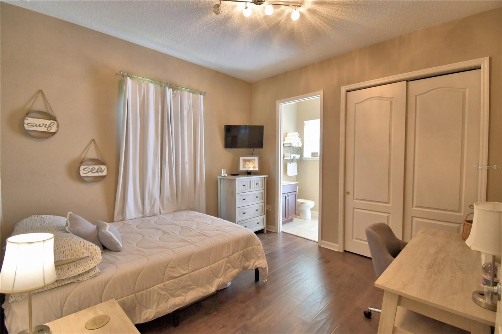 Image 33 of 67 For 2340 Pinehurst Court