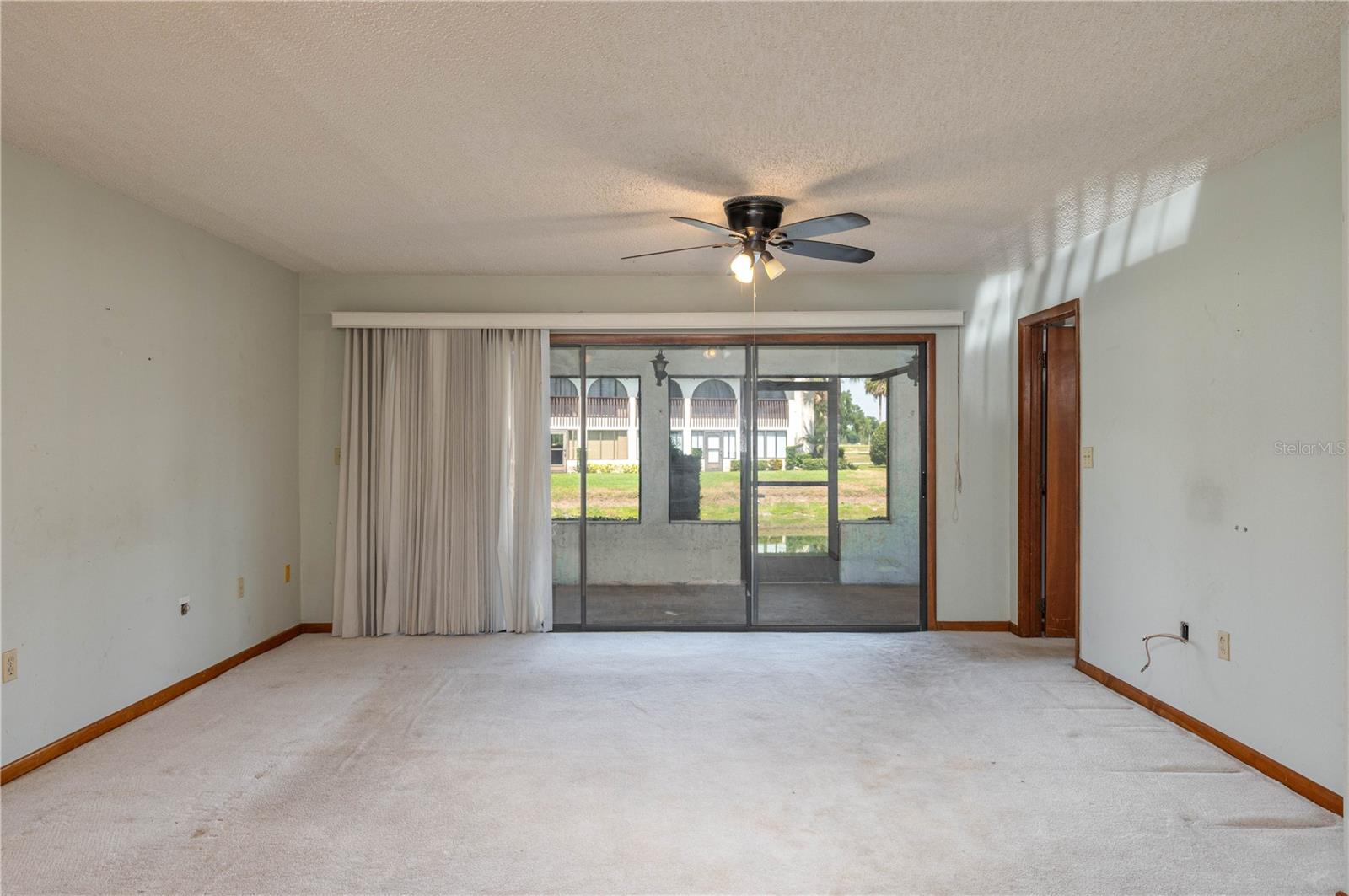 Image 10 of 31 For 5102 Village Court E-2