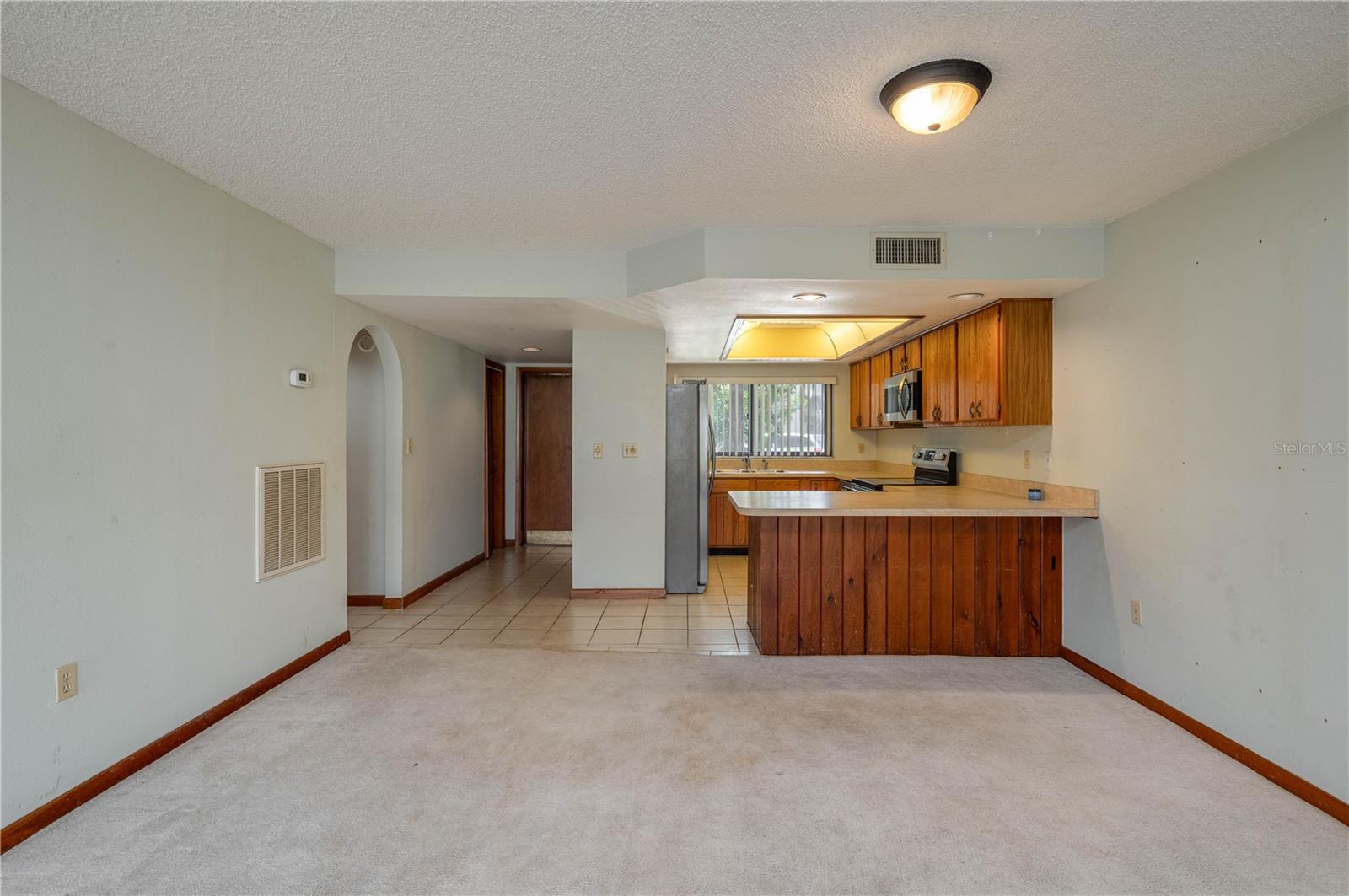 Image 4 of 31 For 5102 Village Court E-2