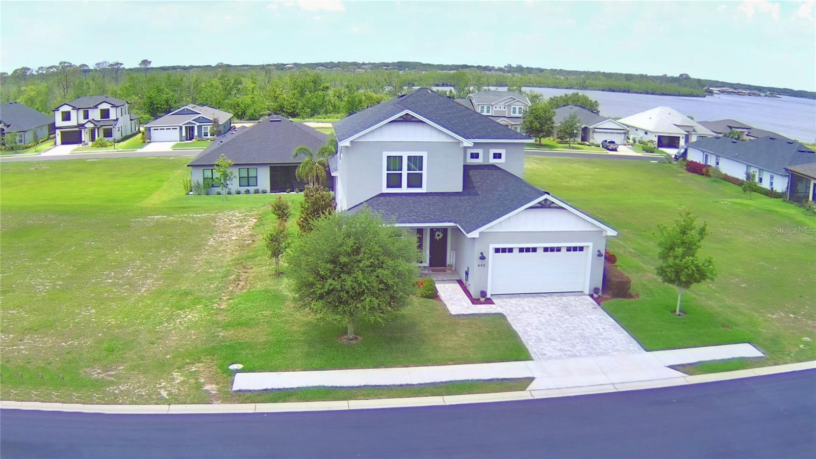 Image 13 of 90 For 445 Waterfern Trail Drive