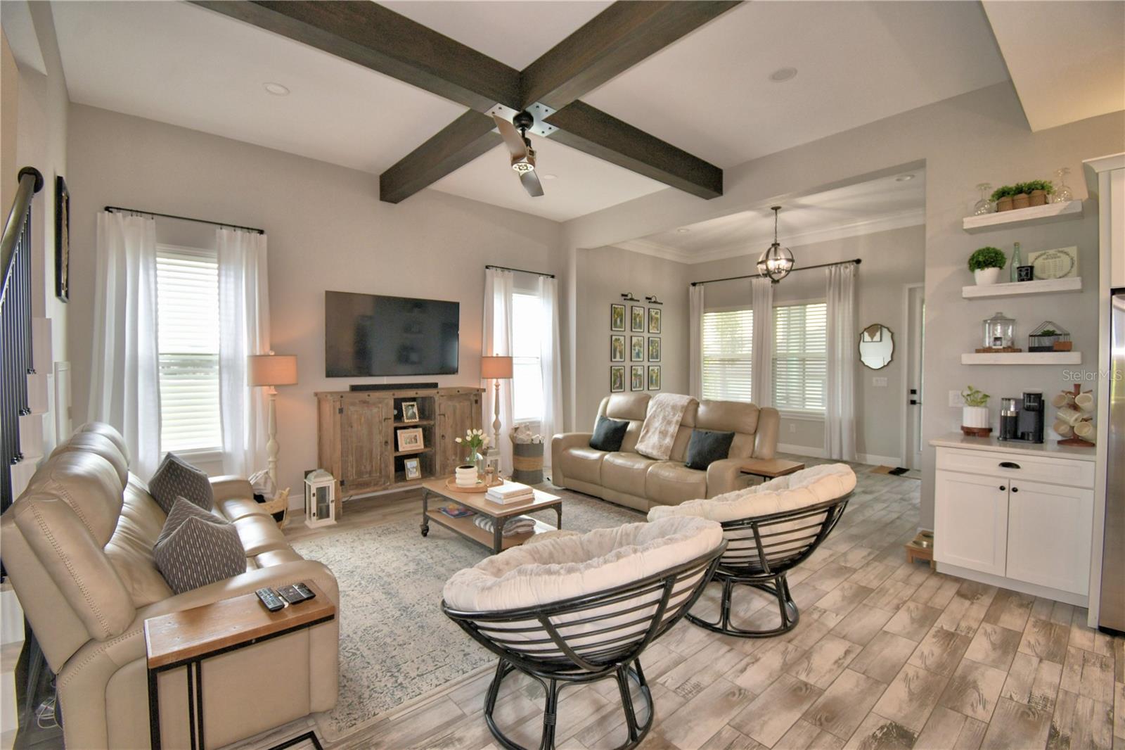Image 31 of 90 For 445 Waterfern Trail Drive