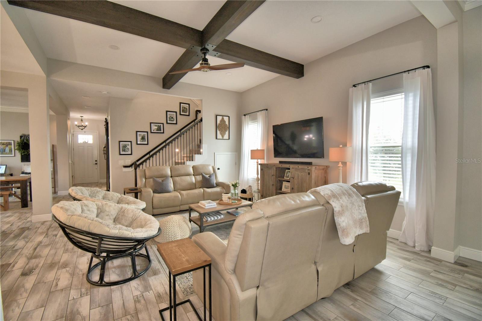 Image 32 of 90 For 445 Waterfern Trail Drive