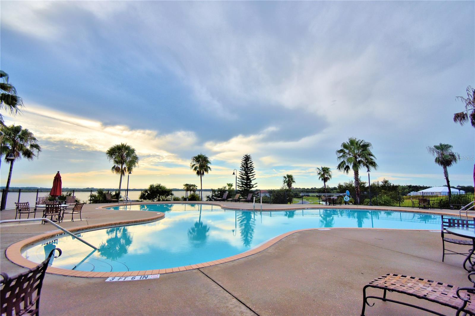 Image 93 of 100 For 445 Waterfern Trail Drive