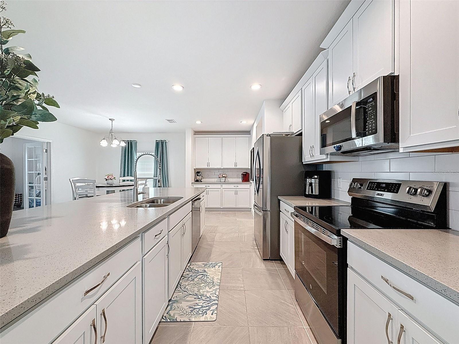 Image 12 of 66 For 912 Scrub Oak Hammock Road