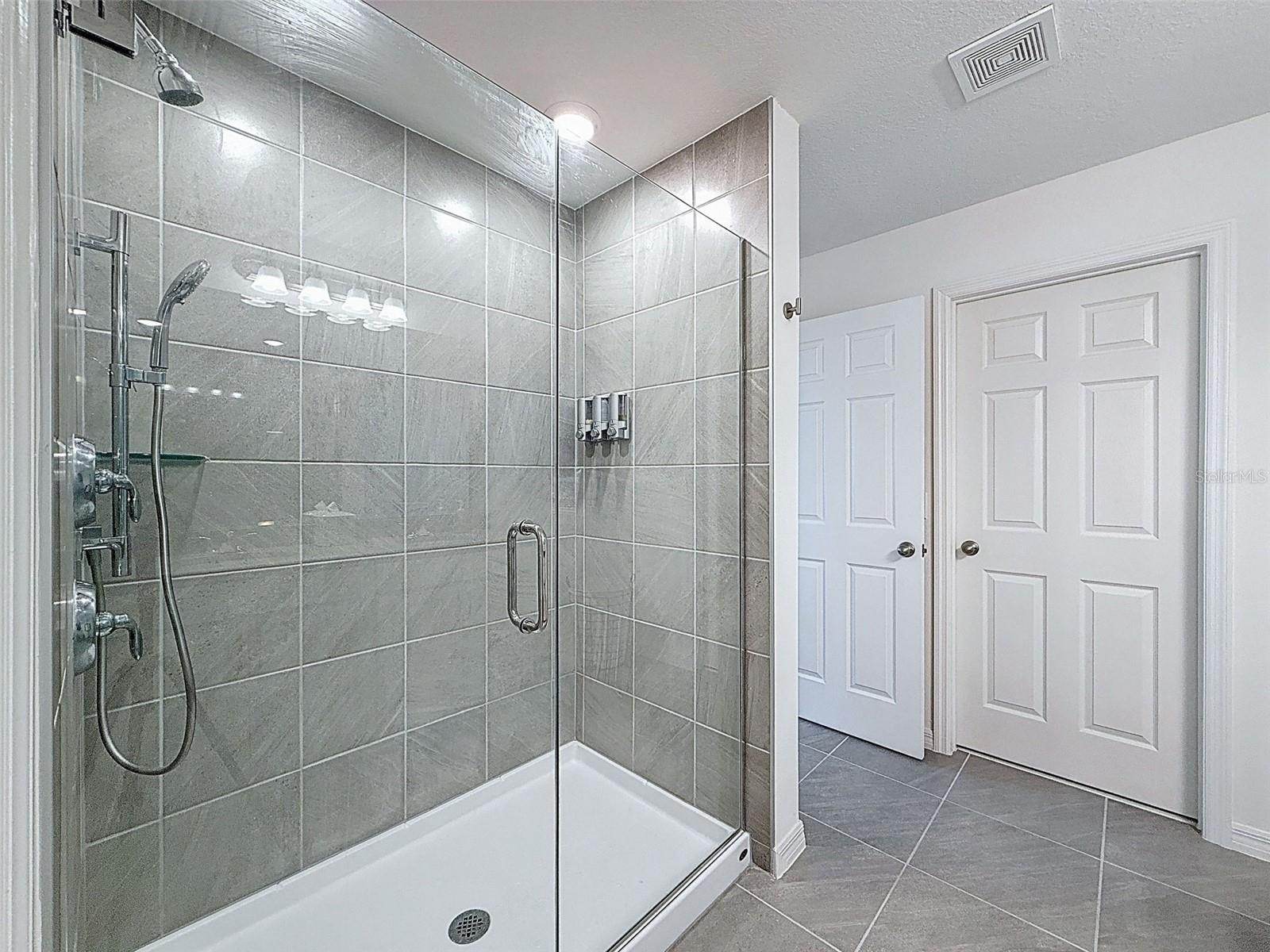 Image 38 of 66 For 912 Scrub Oak Hammock Road