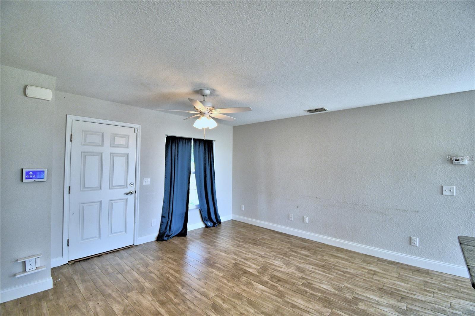 Image 10 of 17 For 140 Weeping Willow Road