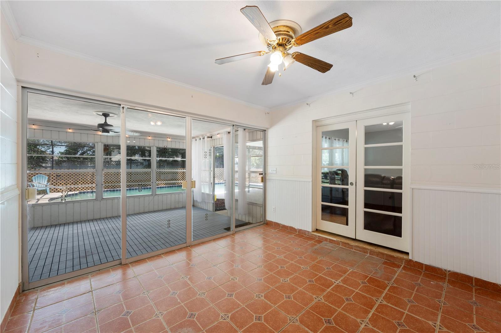 Image 15 of 37 For 961 Oleander Drive Se