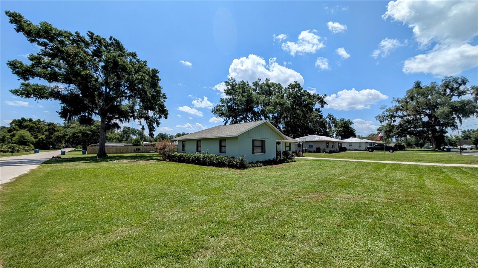 Image 2 of 45 For 624 Lanier Avenue