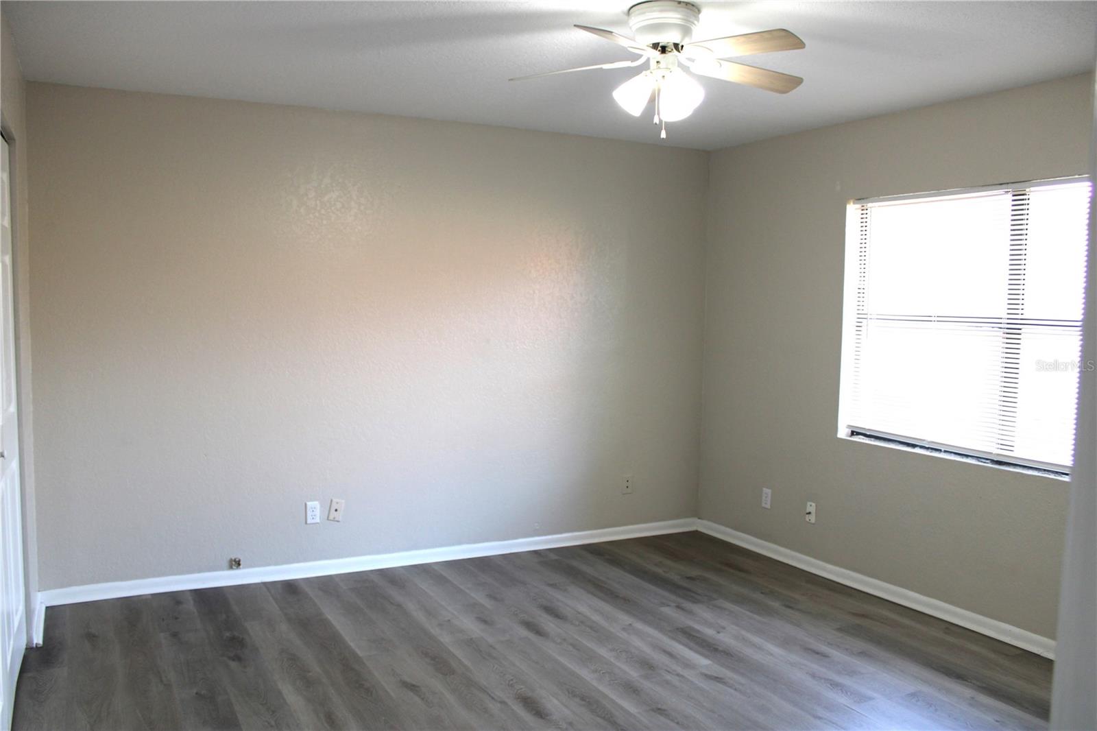 Image 18 of 40 For 3110 Harmon Lane 3112