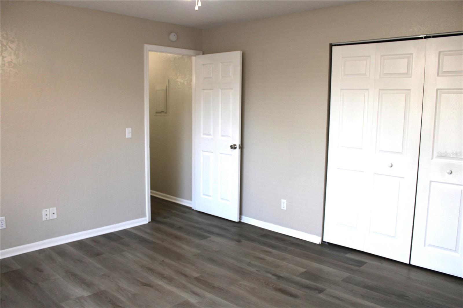 Image 20 of 40 For 3110 Harmon Lane 3112