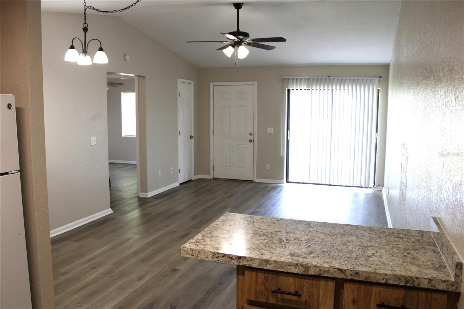 Image 6 of 40 For 3110 Harmon Lane 3112