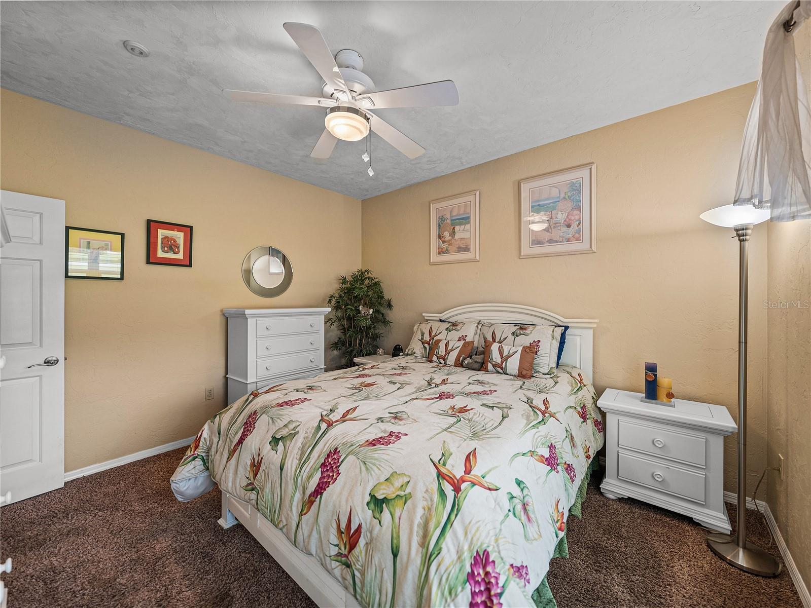 Image 33 of 98 For 1123 Cypress Point W