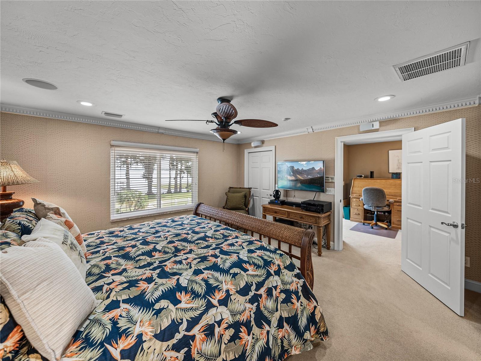 Image 39 of 98 For 1123 Cypress Point W
