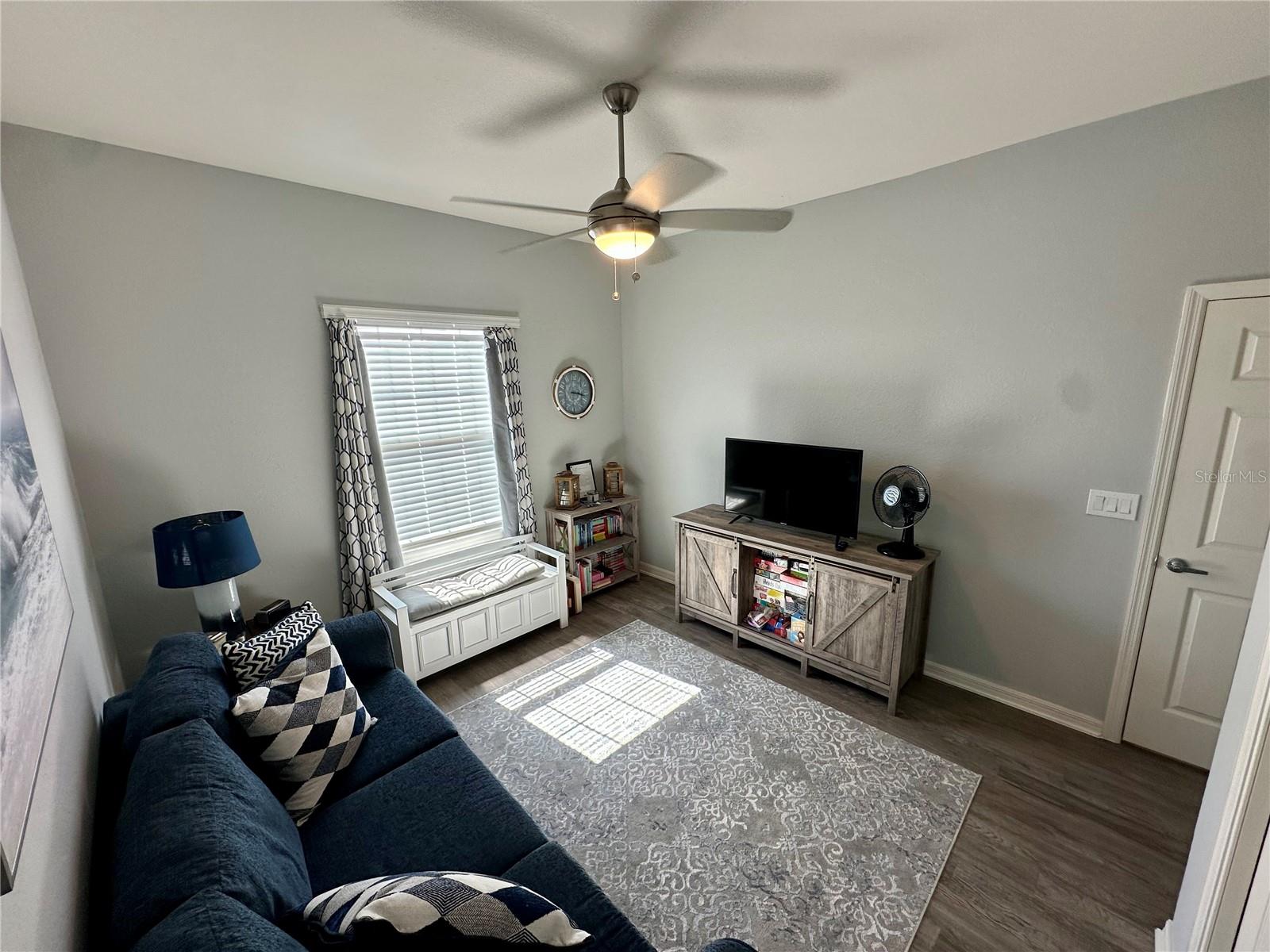 Image 20 of 48 For 832 Vienna Drive