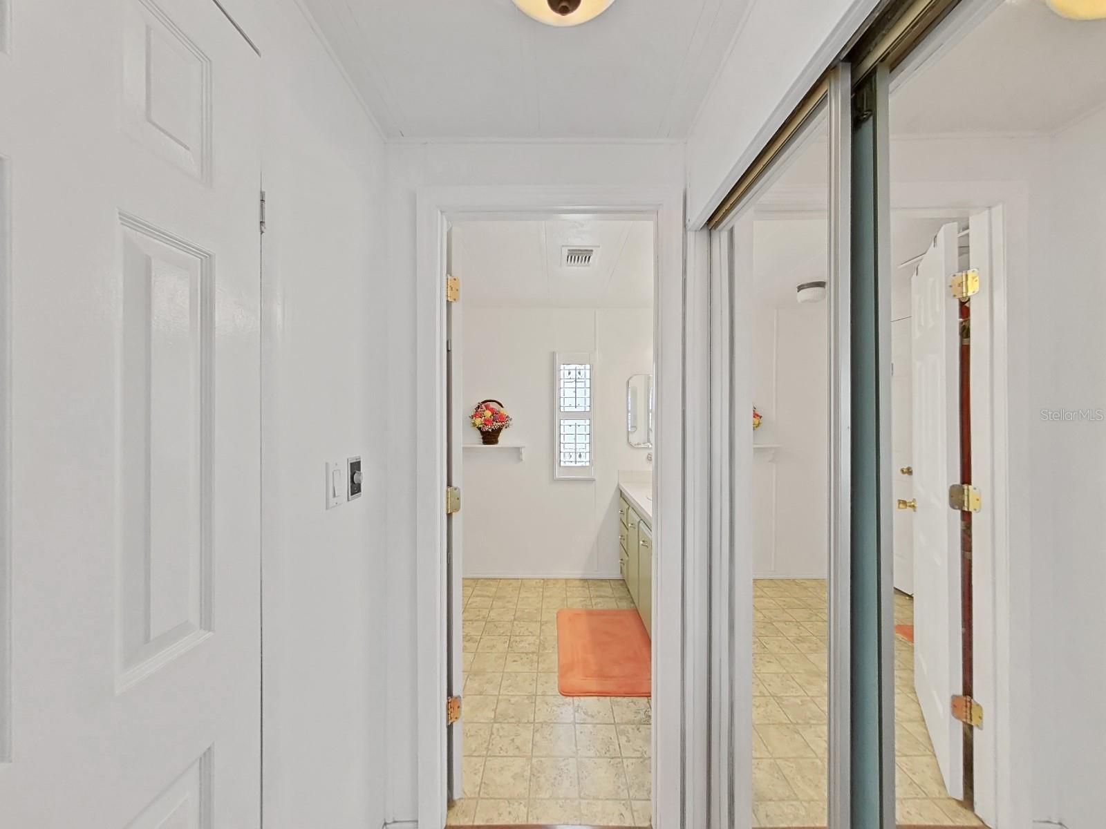 Image 33 of 53 For 4941 Foxdale Dr