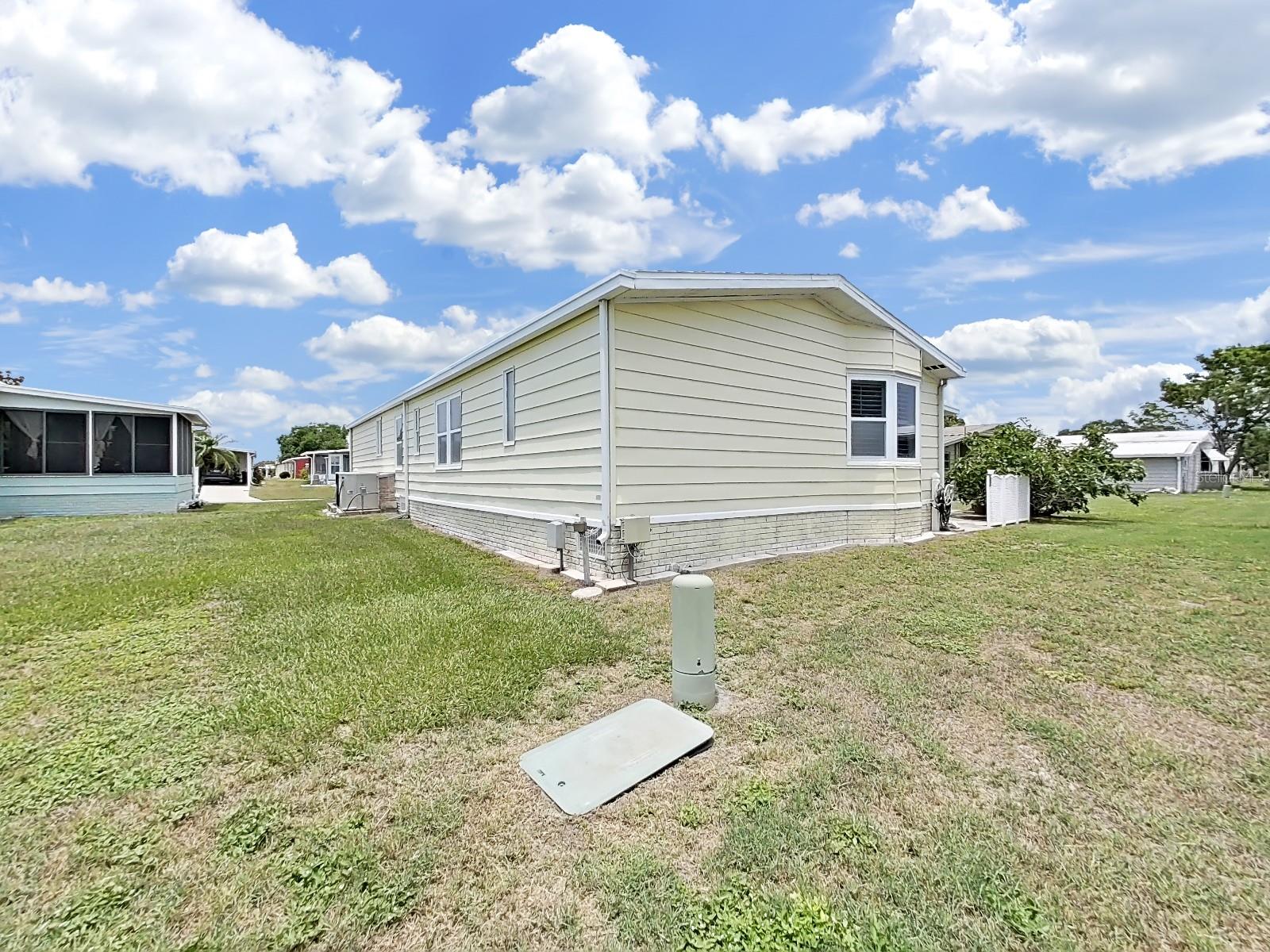 Image 6 of 53 For 4941 Foxdale Dr