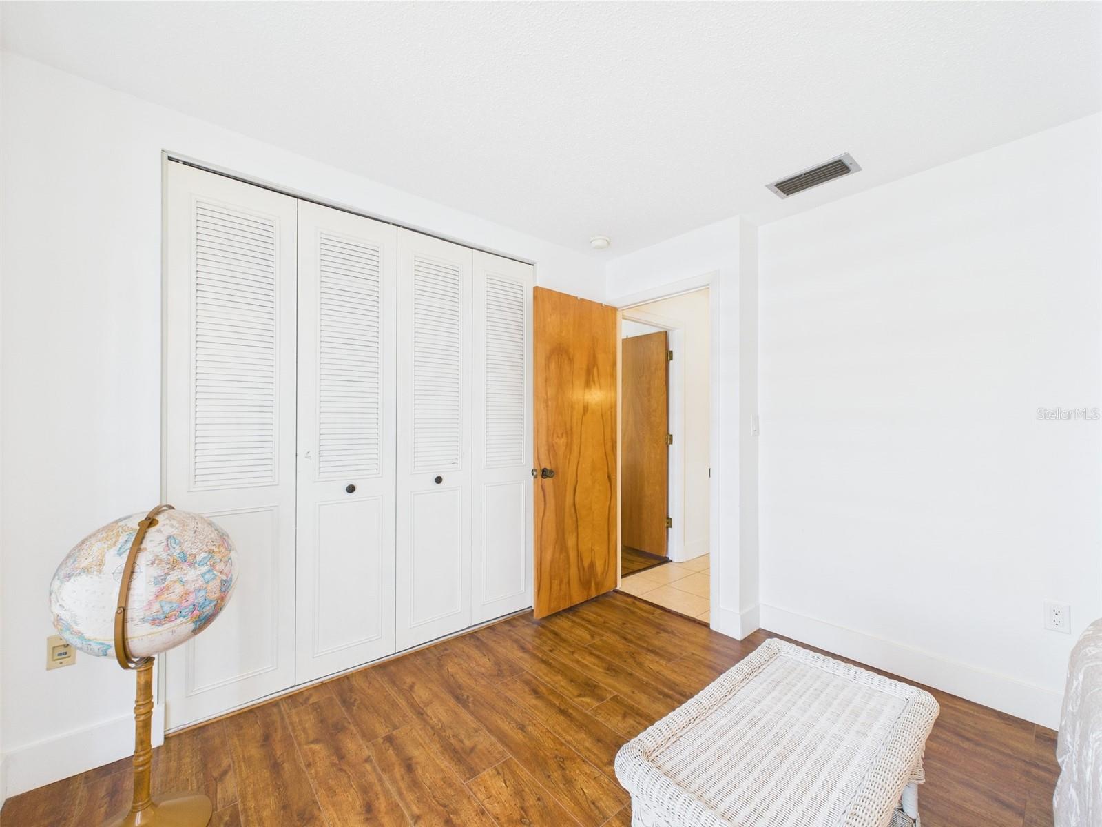 Image 21 of 51 For 2700 Bayshore Boulevard 3210