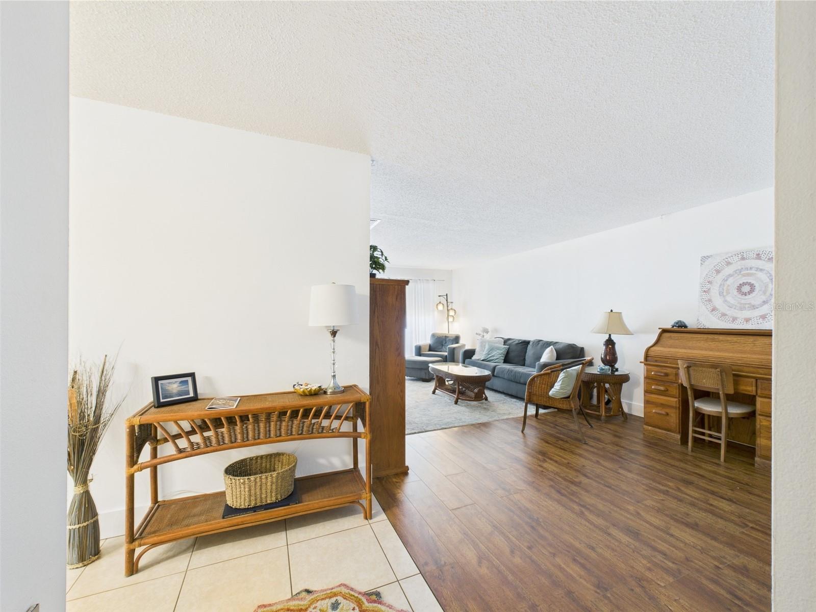 Image 36 of 51 For 2700 Bayshore Boulevard 3210