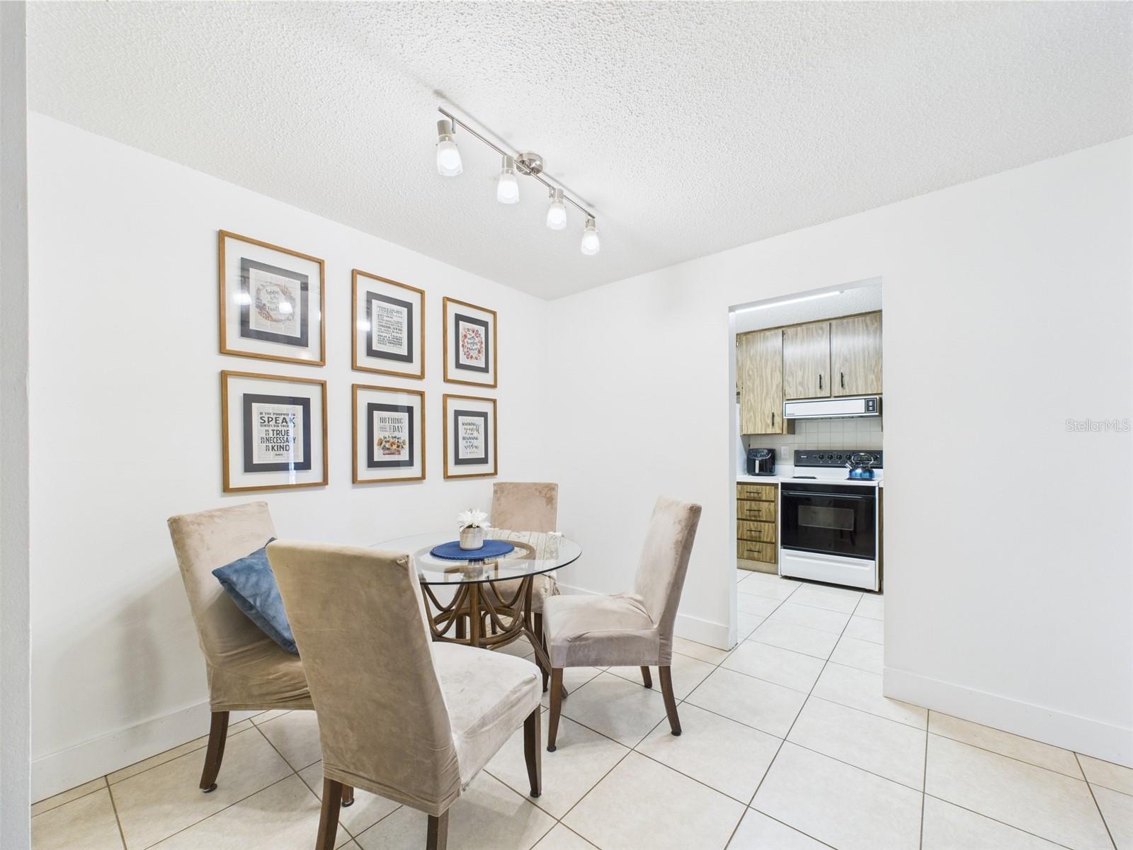 Image 4 of 51 For 2700 Bayshore Boulevard 3210