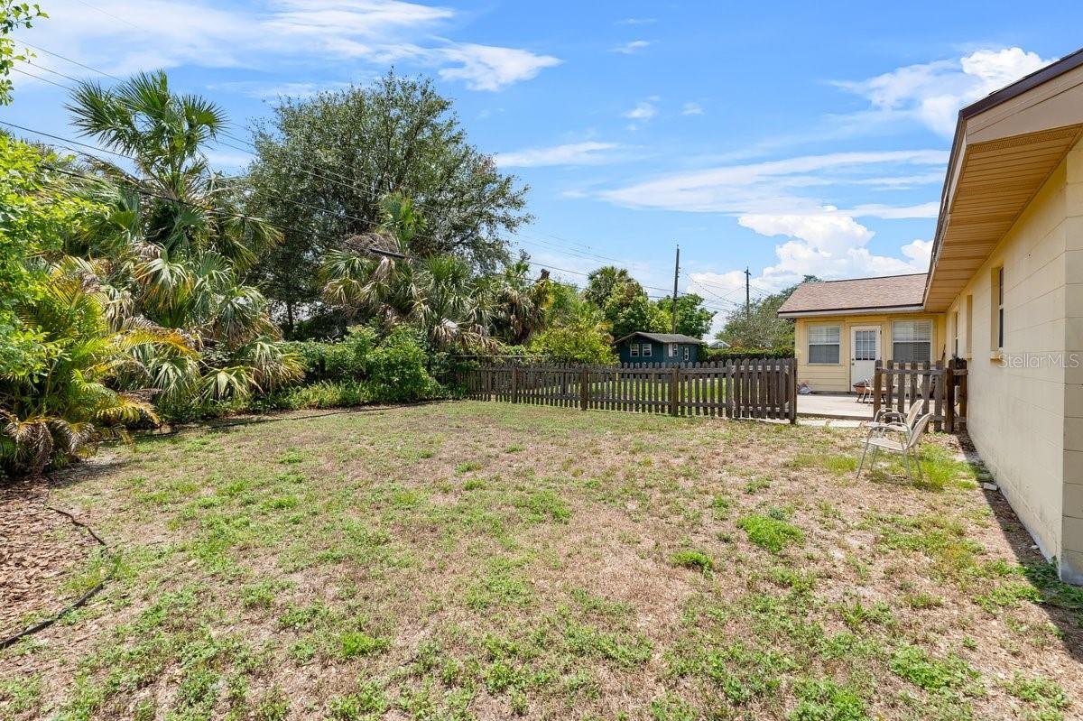 Listing photo id 37 for 320 Boger Boulevard S