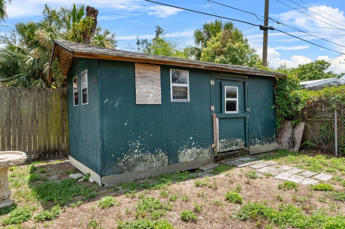 Listing photo id 38 for 320 Boger Boulevard S
