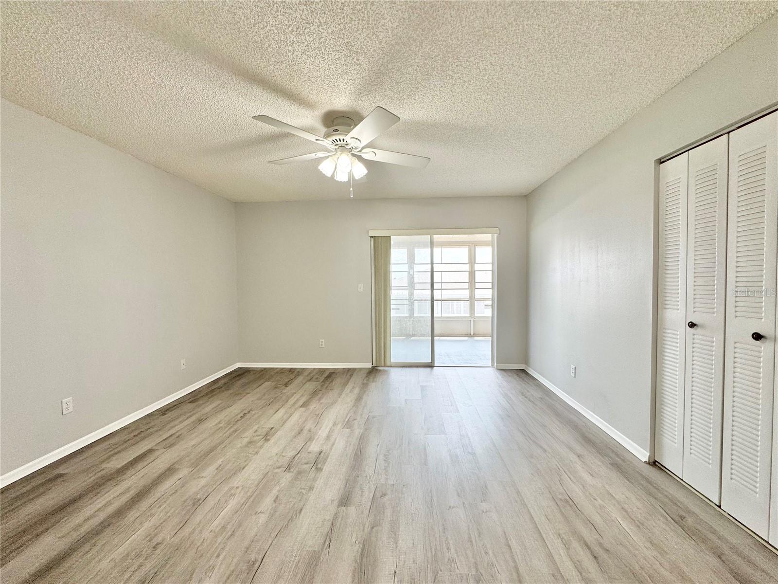 Image 12 of 40 For 615 Ridge Terrace 615
