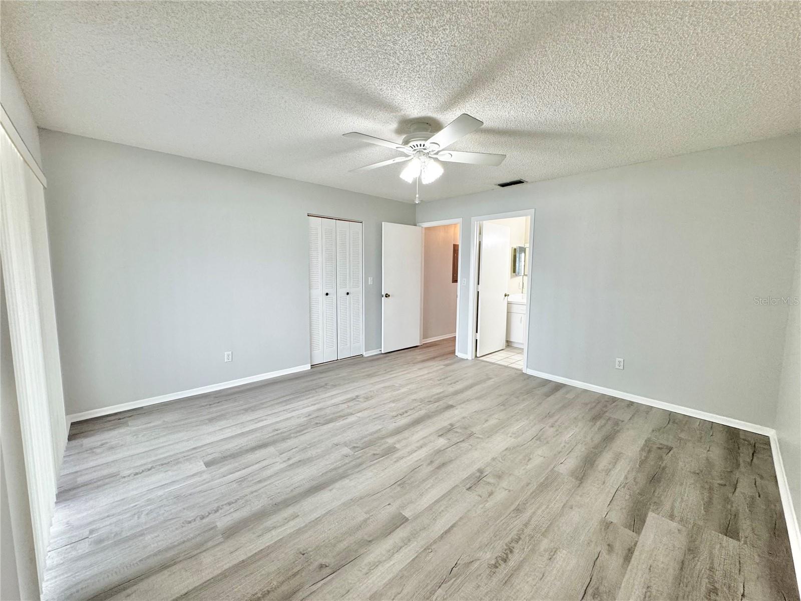 Image 13 of 40 For 615 Ridge Terrace 615