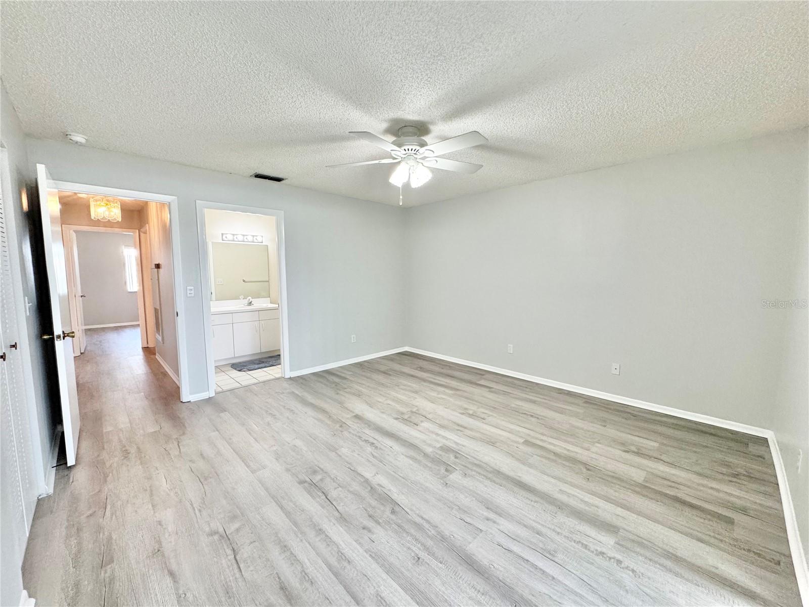 Image 15 of 40 For 615 Ridge Terrace 615