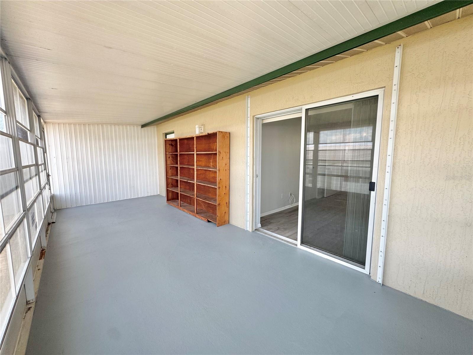Image 18 of 40 For 615 Ridge Terrace 615