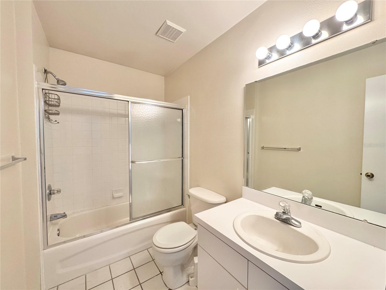 Image 22 of 40 For 615 Ridge Terrace 615