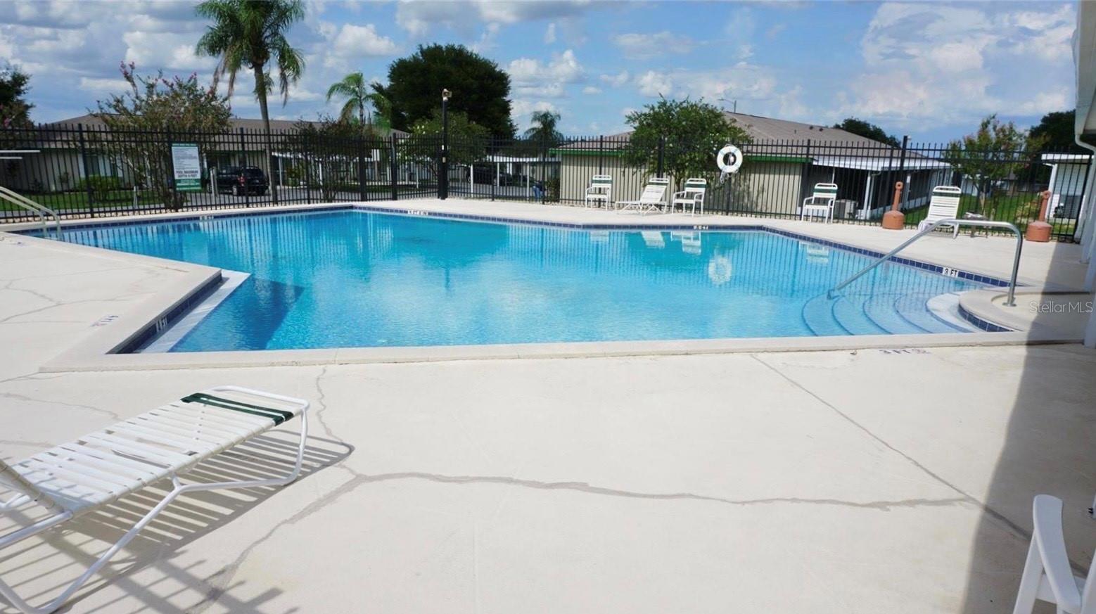 Image 29 of 40 For 615 Ridge Terrace 615