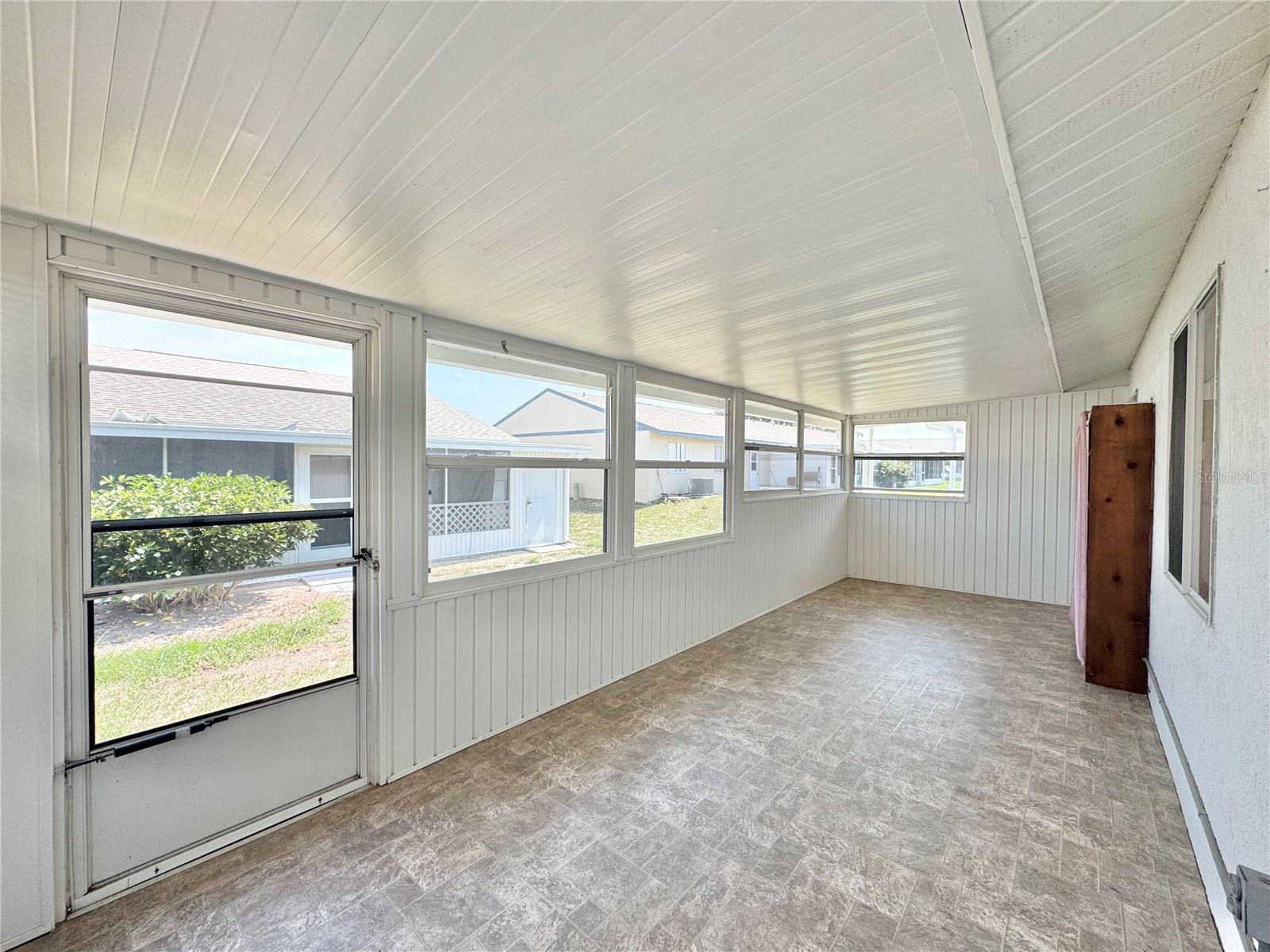 Image 22 of 35 For 254 Winter Ridge Boulevard 254
