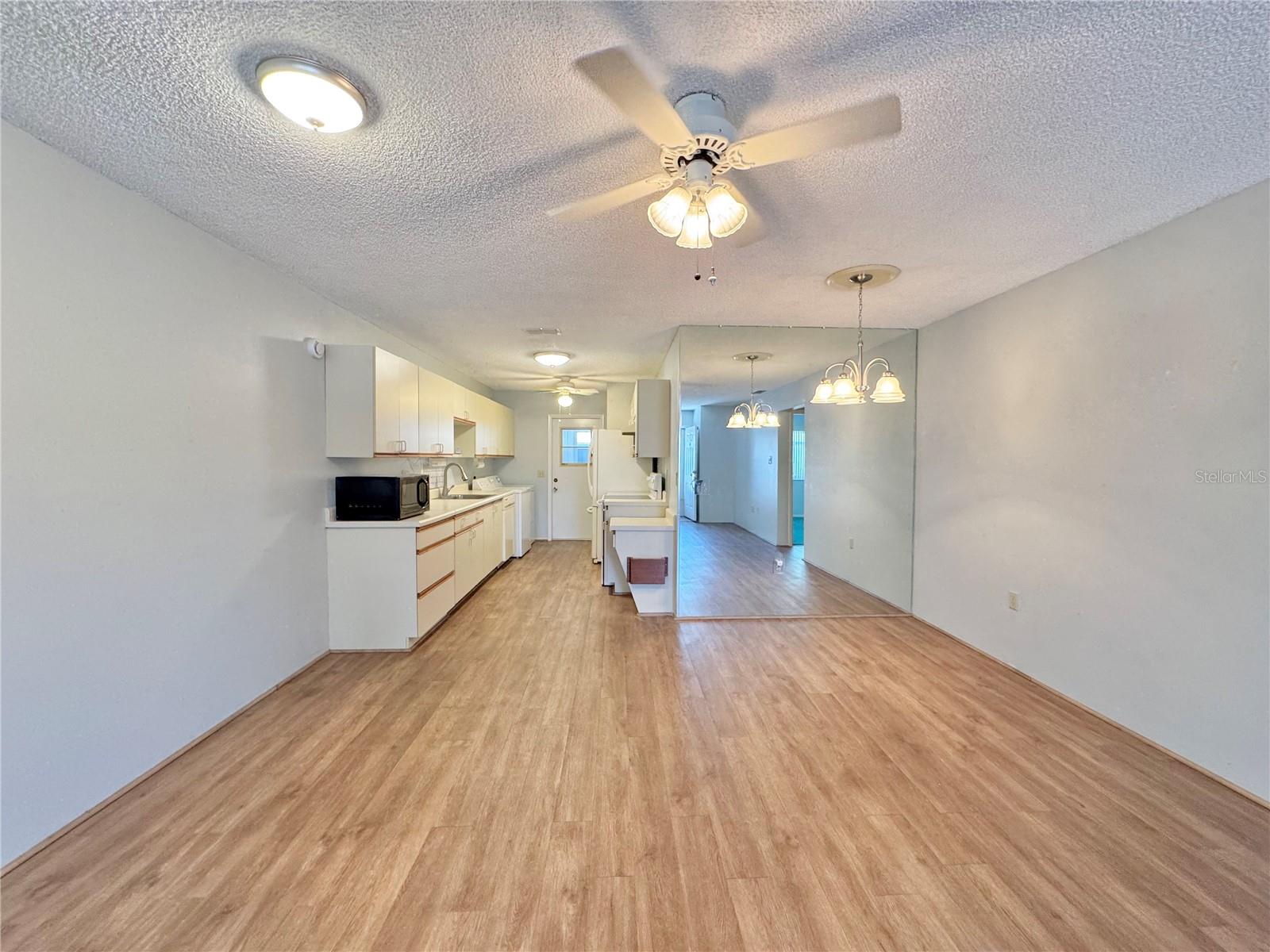 Image 4 of 35 For 254 Winter Ridge Boulevard 254