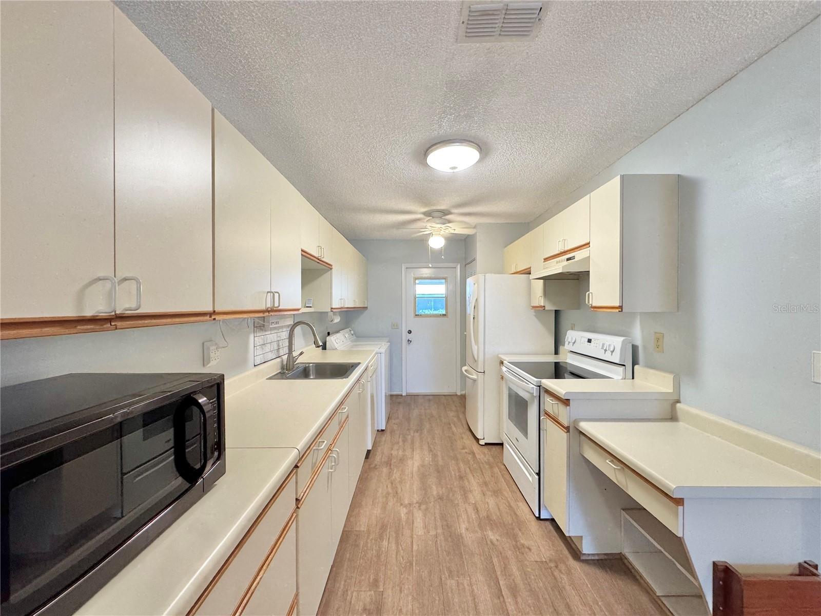 Image 6 of 35 For 254 Winter Ridge Boulevard 254
