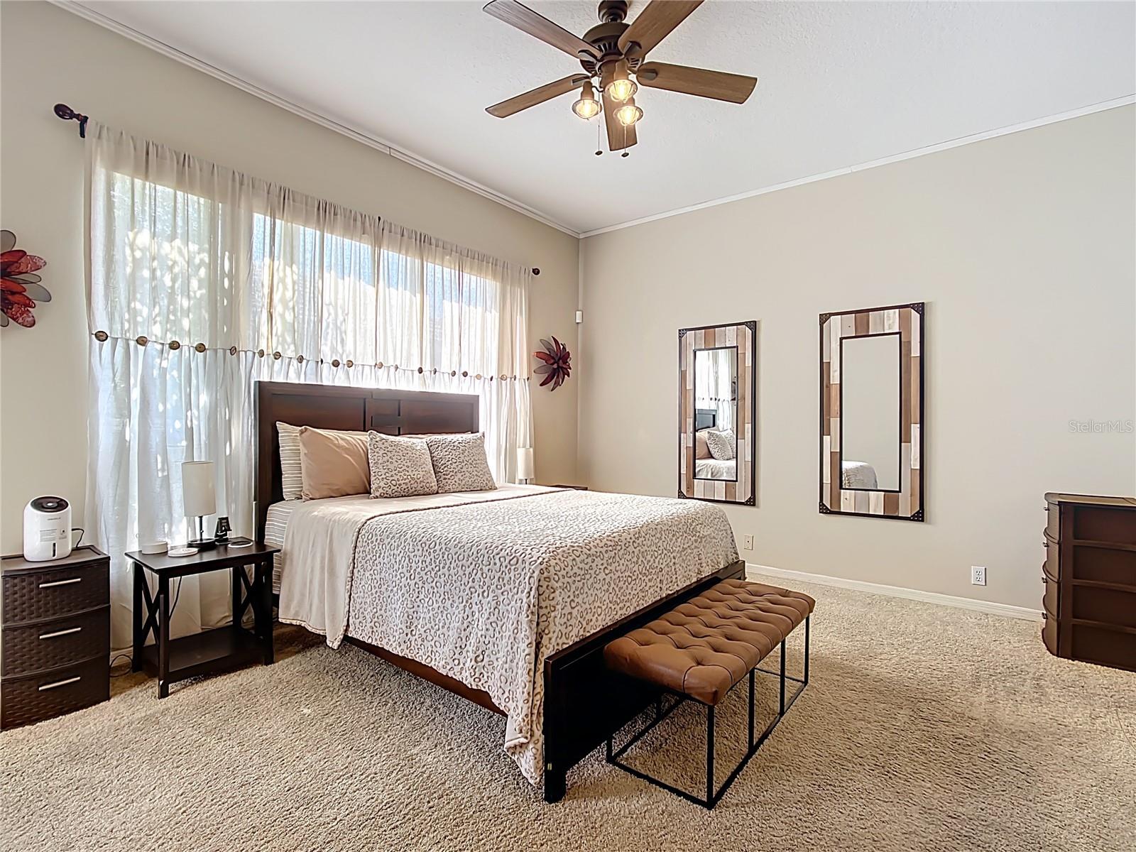 Image 18 of 48 For 380 Niblick Cir