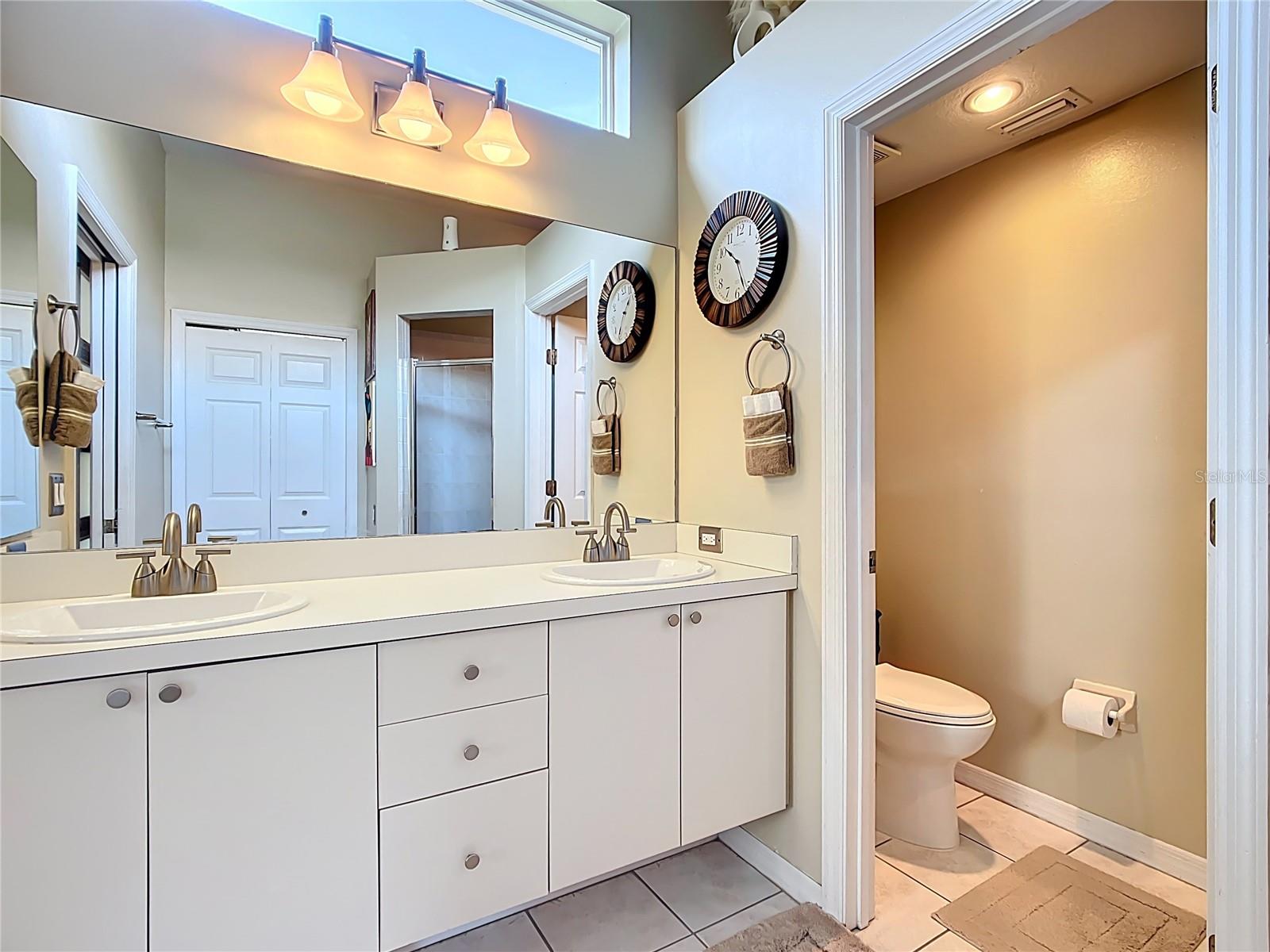 Image 22 of 48 For 380 Niblick Cir