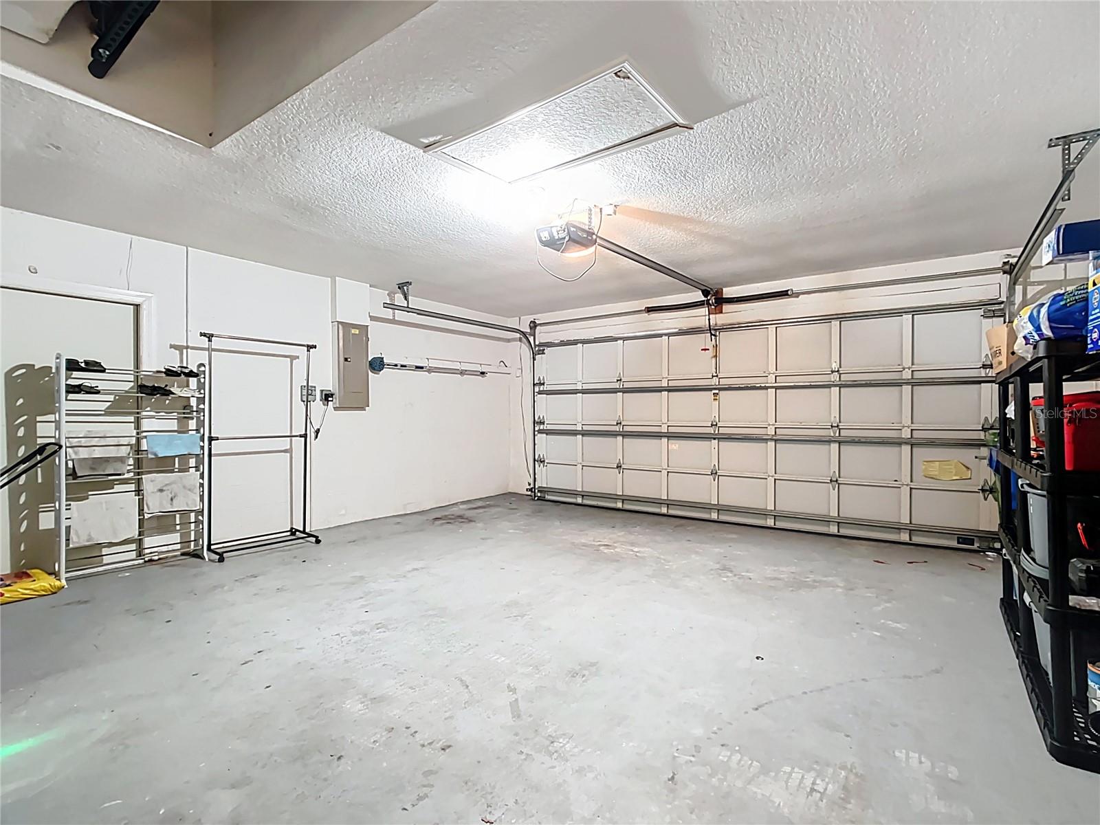 Image 36 of 48 For 380 Niblick Cir