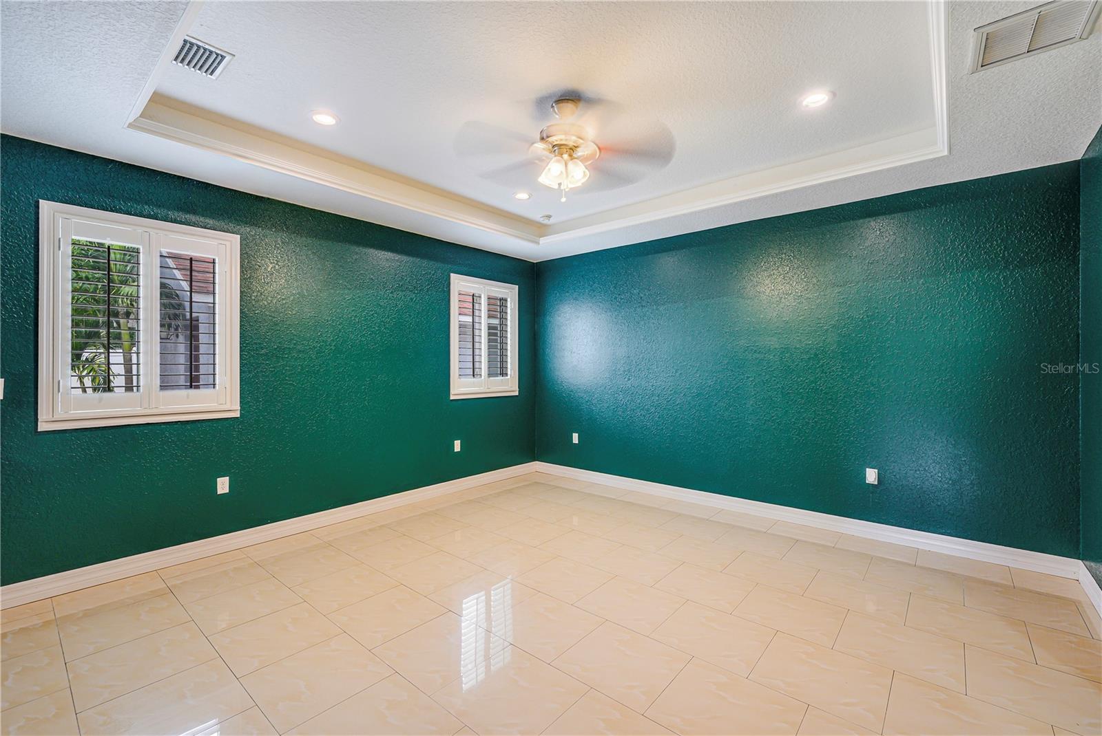 Image 17 of 37 For 1553 Wright Drive