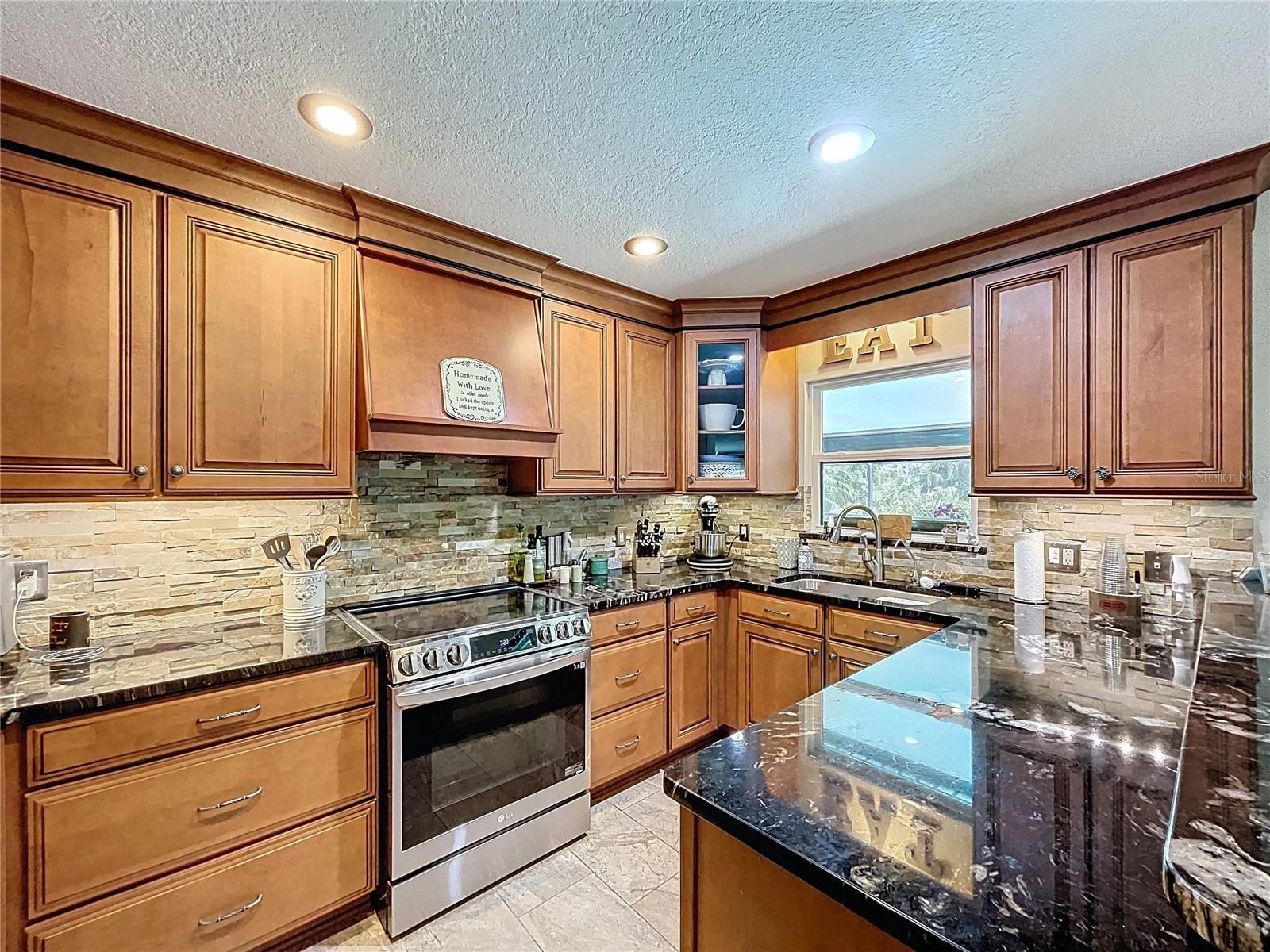 Image 30 of 79 For 3705 Pine Circle