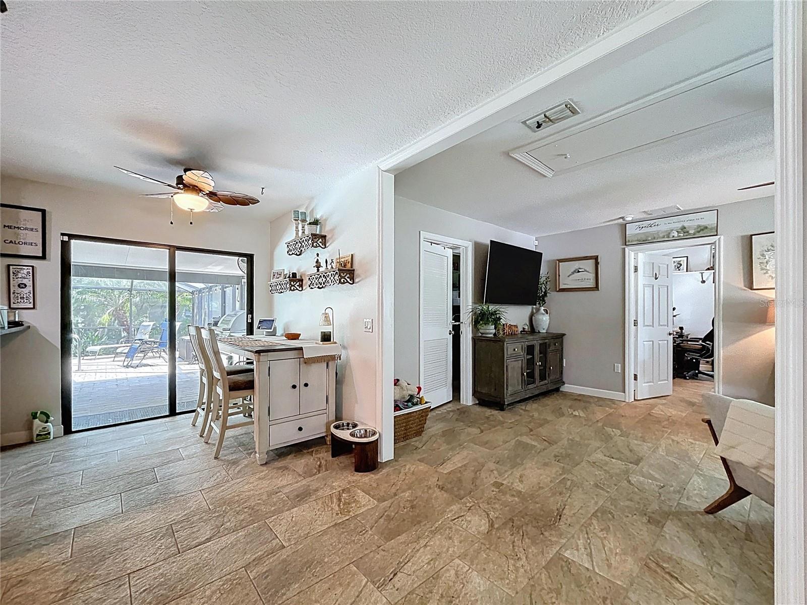 Image 40 of 79 For 3705 Pine Circle