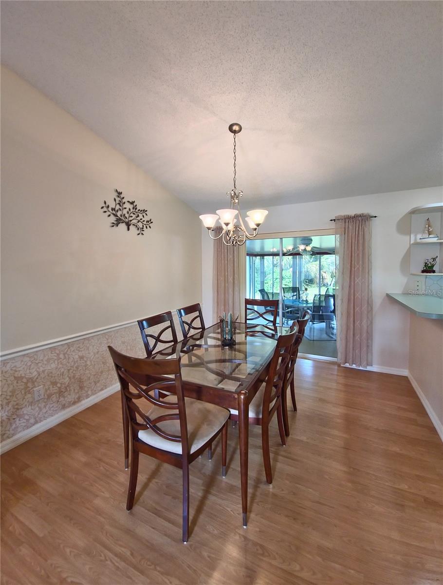 Image 15 of 21 For 2909 Pine Tree Drive