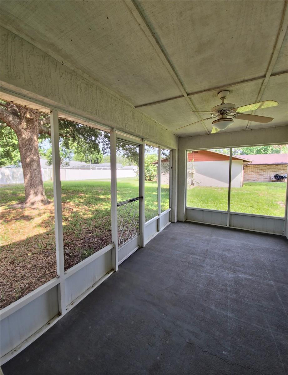 Image 19 of 21 For 2909 Pine Tree Drive