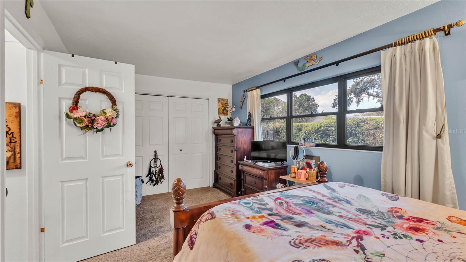 Image 31 of 47 For 527 Duchess Drive